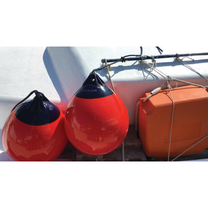 OCEAN FENDER Model R (Bolfender)