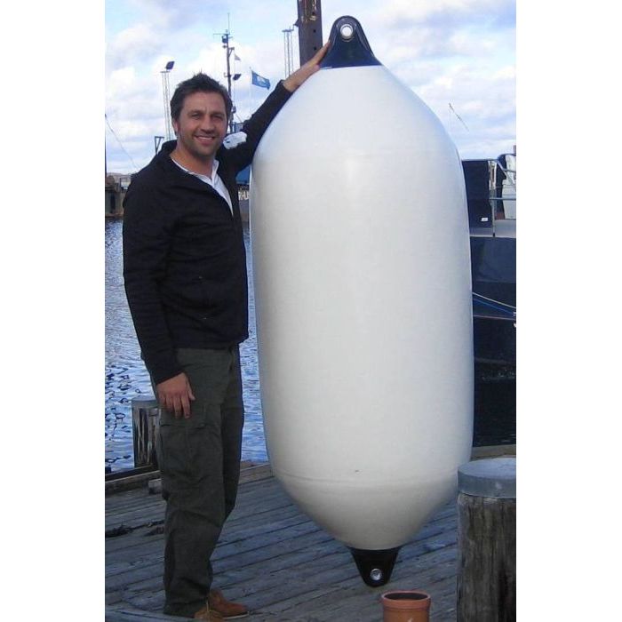 3282 HD cilinder fender Ø800 x 2050 mm